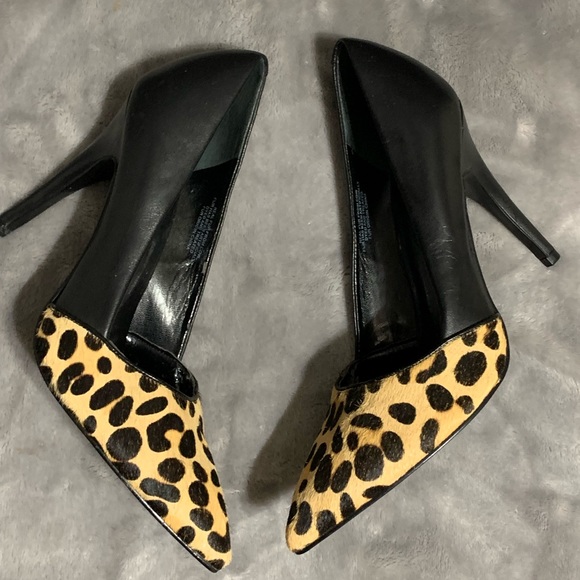 Guess Shoes - NWOT▪️ Guess Cheetah Stiletto  Pumps ▪️
Size 7.5M